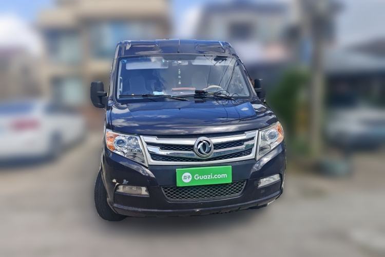Used Dongfeng Yufeng 2020 2.3T Economy Logistics Vehicle Long Wheelbase Mid-Roof Design 5-9 Seater WP2.3 Front