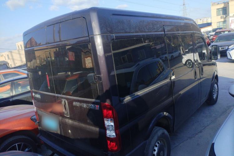 Used Dongfeng Yufeng 2020 2.3T Economy Standard Edition Logistics Vehicle Short Wheelbase Mid-Roof Design 5-9 Seats WP2.3 Exterior 5