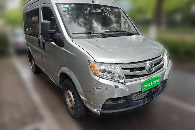 Used Dongfeng Yufeng 2020 2.3T Economy Standard Edition Logistics Vehicle Short Wheelbase Mid-Roof Design 5-9 Seats WP2.3 Front Right 45 Deg