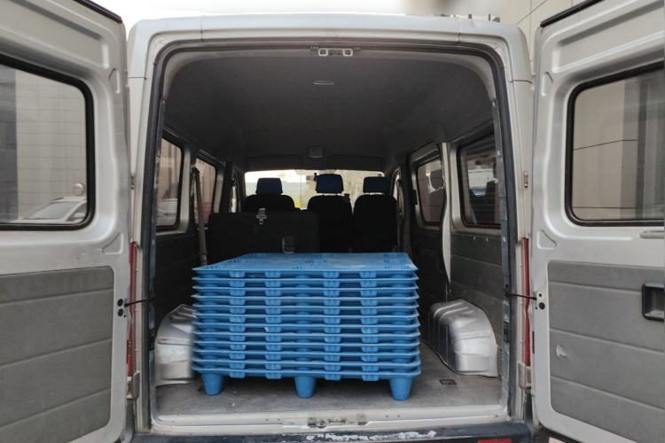 Used Dongfeng Yufeng 2020 2.5T V9 Value-Added Edition Logistics Vehicle Short Wheelbase Mid-Roof Design 5–9 Seater China V Emission Standard ZD25 Trunk