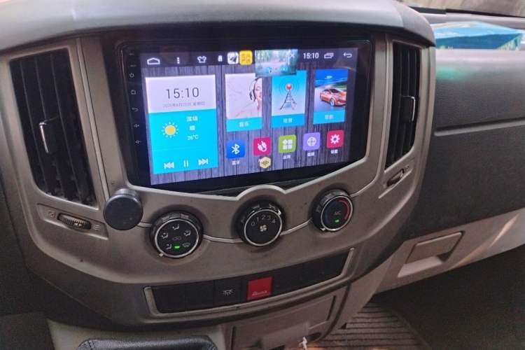 Used Dongfeng Yufeng 2020 2.5T V9 Logistics Vehicle Long Wheelbase High Roof 6-9 Seater China V Emission Standard ZD25 Audio And AC Panel