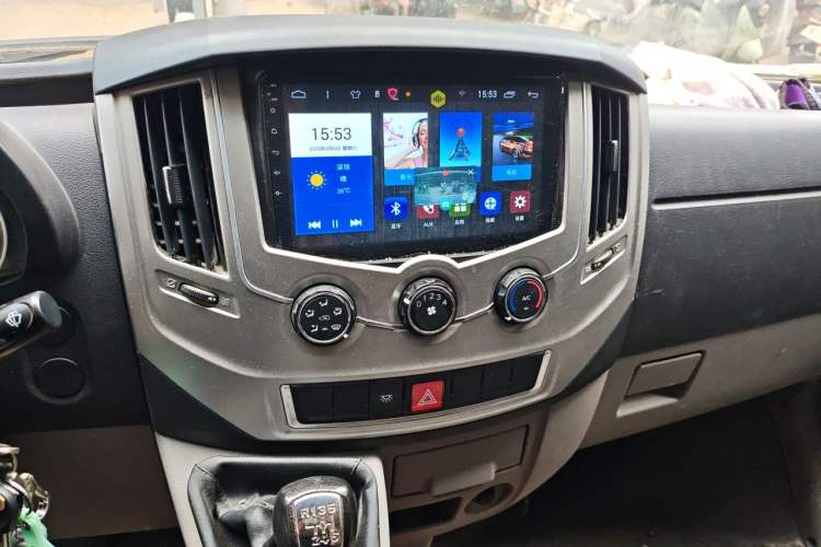 Used Dongfeng Yufeng 2020 2.3T Economy Logistics Vehicle Long Wheelbase High Roof 5-9 Seater WP2.3 Audio And AC Panel