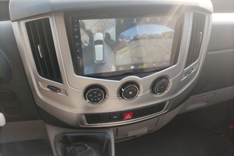 Used Dongfeng Yufeng 2020 2.3T Economy Standard Edition VAN Short Wheelbase Mid-Roof 3-Seater WP2.3 Audio And AC Panel