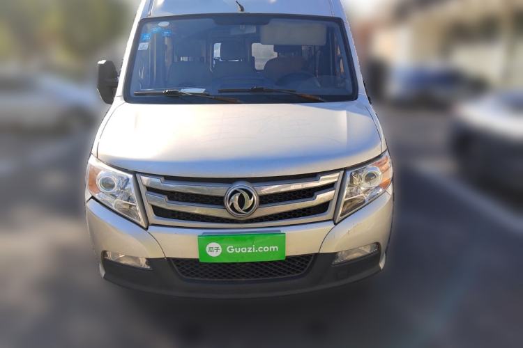 Used Dongfeng Yufeng 2020 2.3T Economy Logistics Vehicle Long Wheelbase Mid-Roof Design 5-9 Seater WP2.3 Front