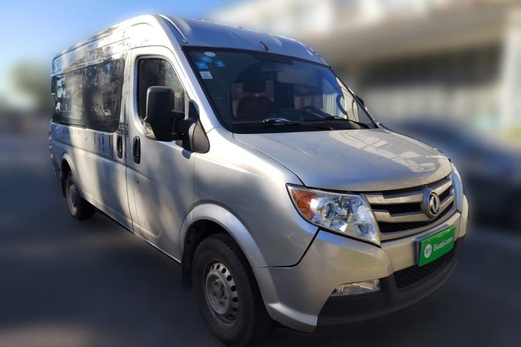 Used Dongfeng Yufeng 2020 2.3T Economy Logistics Vehicle Long Wheelbase Mid-Roof Design 5-9 Seater WP2.3 Front Right 45 Deg