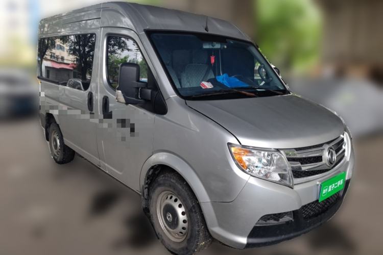 Used Dongfeng Yufeng 2020 2.3T Economy Standard Edition Logistics Vehicle Short Wheelbase Mid-Roof Design 5-9 Seats WP2.3 Front Right 45 Deg