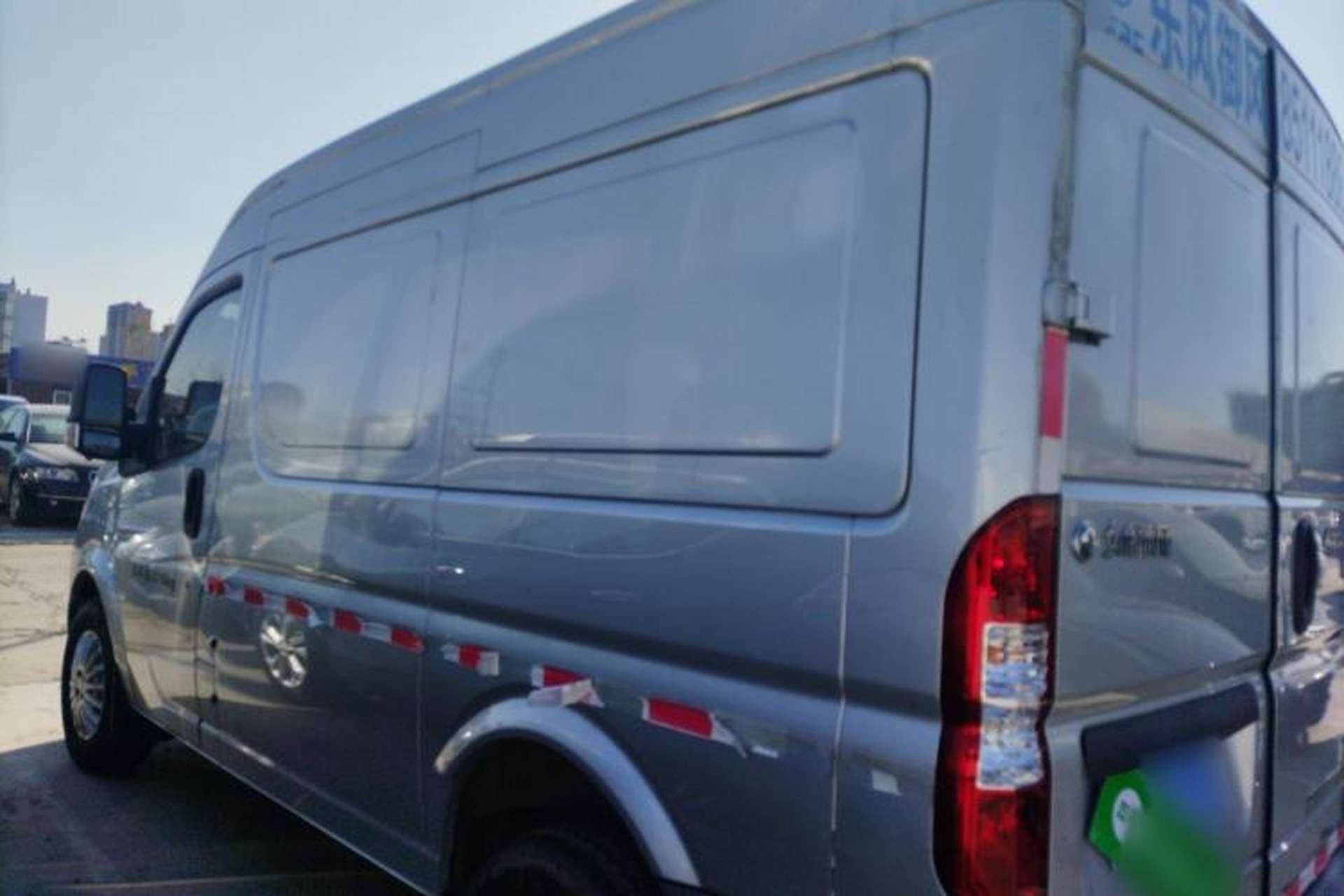 Used Dongfeng Yufeng 2020 2.3T Economy Standard Edition VAN Short Wheelbase Mid-Roof 3-Seater WP2.3 Left Side