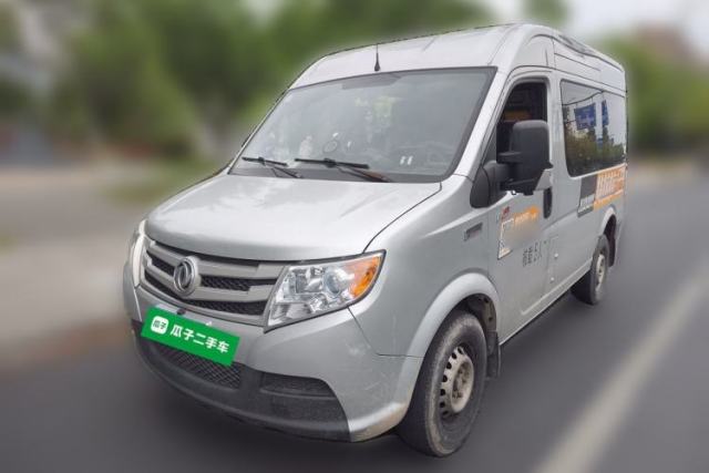 Used Dongfeng Yufeng 2020 2.5T V9 Value-Added Edition Logistics Vehicle Short Wheelbase Mid-Roof Design 5–9 Seater China V Emission Standard ZD25