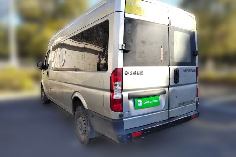 Used Dongfeng Yufeng 2020 2.3T Economy Logistics Vehicle Long Wheelbase Mid-Roof Design 5-9 Seater WP2.3 Rear Left 45 Deg