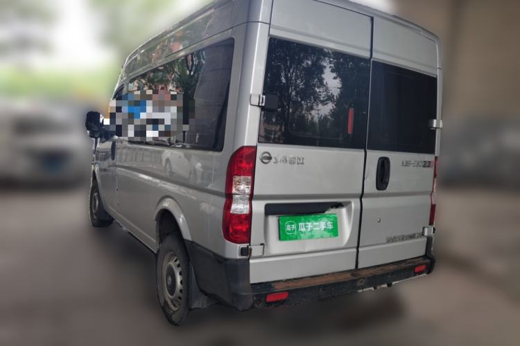 Used Dongfeng Yufeng 2020 2.3T Economy Standard Edition Logistics Vehicle Short Wheelbase Mid-Roof Design 5-9 Seats WP2.3 Rear Left 45 Deg