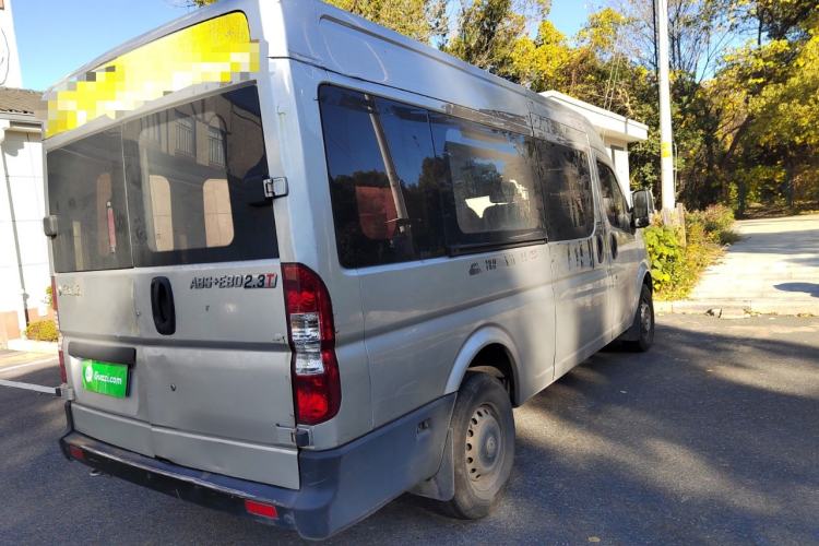Used Dongfeng Yufeng 2020 2.3T Economy Logistics Vehicle Long Wheelbase Mid-Roof Design 5-9 Seater WP2.3 Rear Right 45 Deg