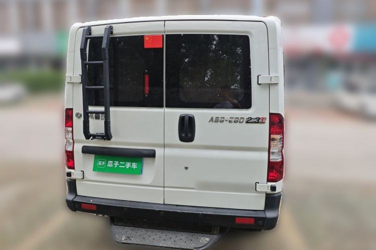 Used Dongfeng Yufeng 2020 2.3T Economy Logistics Vehicle Short Wheelbase Low Roof 5-9 Seater WP2.3 Exterior 4