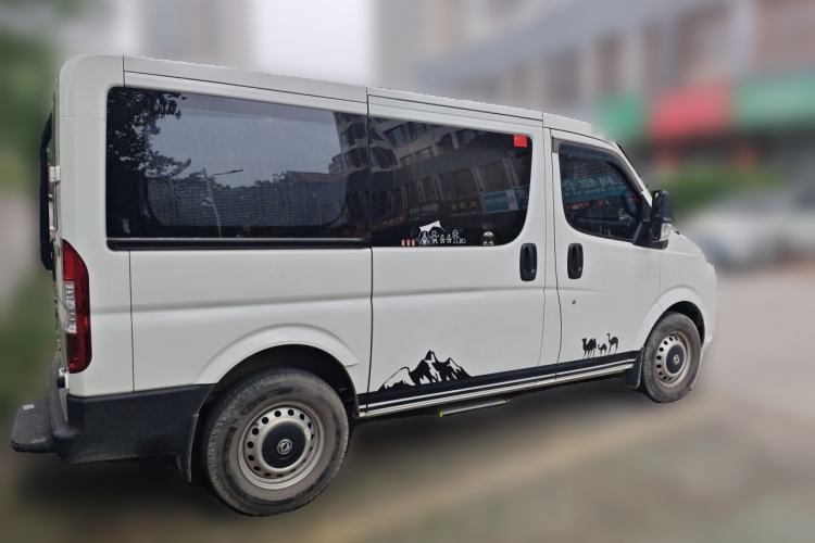 Used Dongfeng Yufeng 2020 2.3T Economy Logistics Vehicle Short Wheelbase Low Roof 5-9 Seater WP2.3 Exterior 5