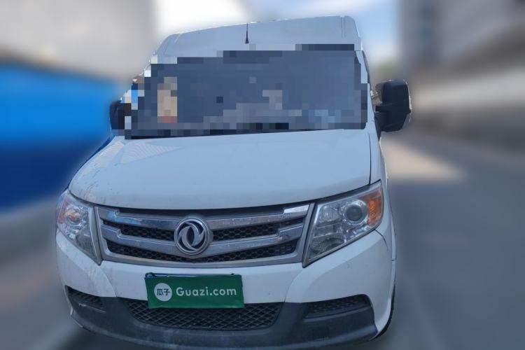 Used Dongfeng Yufeng 2020 2.3T Economy Standard Edition Logistics Vehicle Short Wheelbase Mid-Roof Design 5-9 Seats WP2.3 Front