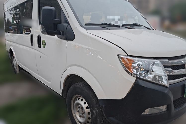 Used Dongfeng Yufeng 2020 2.3T Economy Logistics Vehicle Long Wheelbase Mid-Roof Design 5-9 Seater WP2.3 Front Right 45 Deg