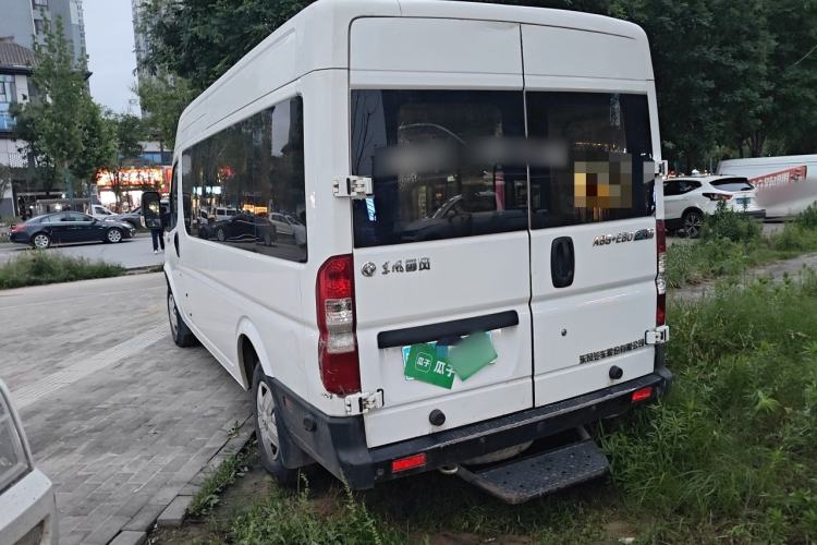Used Dongfeng Yufeng 2020 2.3T Economy Logistics Vehicle Long Wheelbase Mid-Roof Design 5-9 Seater WP2.3 Rear Left 45 Deg