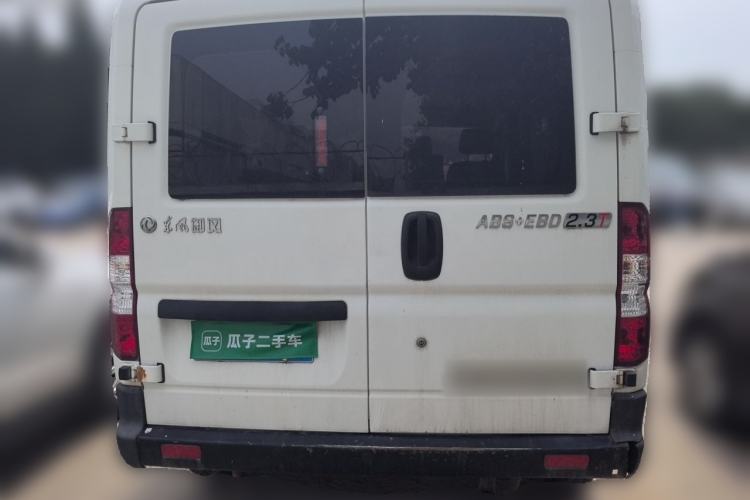 Used Dongfeng Yufeng 2020 2.3T Economy Logistics Vehicle Short Wheelbase Low Roof 5-9 Seater WP2.3 Rear