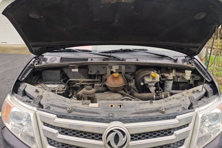Used Dongfeng Yufeng 2021 2.3T Front-Drive Logistics Van Long Wheelbase High Roof 6–9 Seats China VI Standard M9T Engine Bay