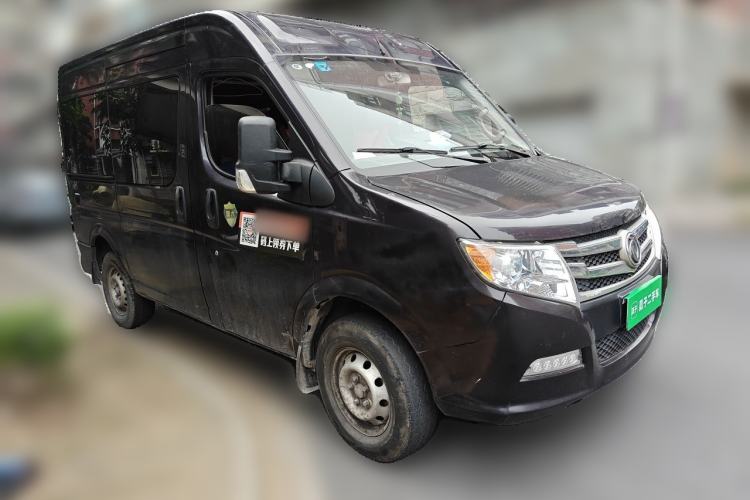 Used Dongfeng Yufeng 2021 2.3T Power King Front-Drive Logistics Vehicle Short Wheelbase Mid-Roof Design 5-9 Seater China VI Emission Standard M9T Front Right 45 Deg