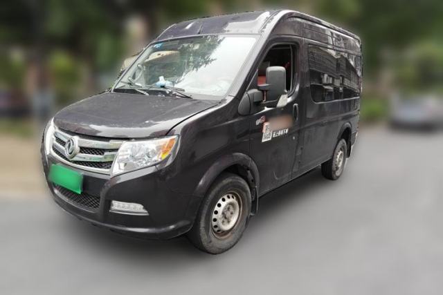 Used Dongfeng Yufeng 2021 2.3T Power King Front-Drive Logistics Vehicle Short Wheelbase Mid-Roof Design 5-9 Seater China VI Emission Standard M9T