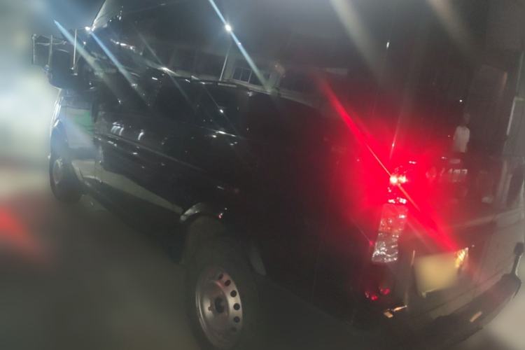 Used Dongfeng Yufeng 2021 2.0T Value Edition Logistics Vehicle Short Wheelbase Mid-Roof Design 5-9 Seater China VI Emission Standard D20 Rear Left 45 Deg