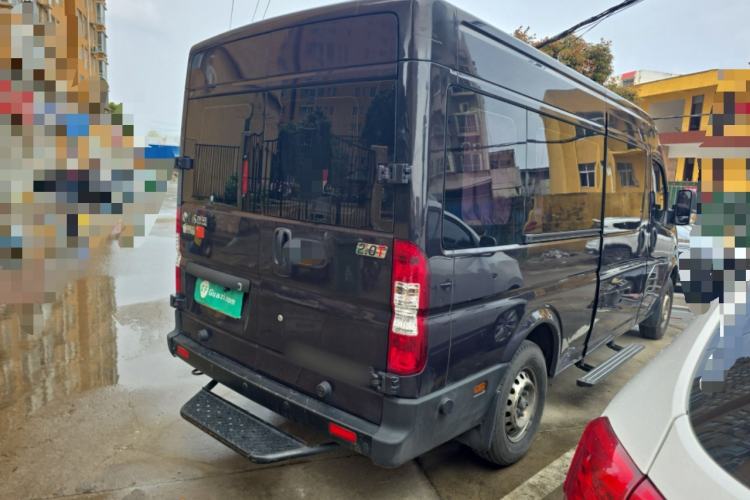 Used Dongfeng Yufeng 2021 2.0T Power King Front-Drive Logistics Vehicle Long Wheelbase Mid-Roof Design 6–9 Seats China VI Emission Standard ZD20 Rear Right 45 Deg