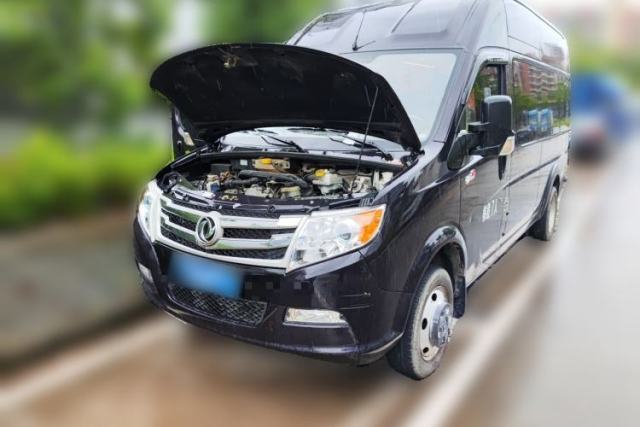 Used Dongfeng Yufeng 2021 2.4T Rear-Drive Logistics Vehicle High-Roof Design Rear Dual Tires 6–9 Seats China VI Emission Standard Model YCY24140-60