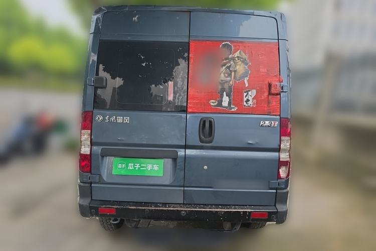 Used Dongfeng Yufeng 2021 2.3T Power King Front-Drive Logistics Vehicle Short Wheelbase Mid-Roof Design 5-9 Seater China VI Emission Standard M9T Rear