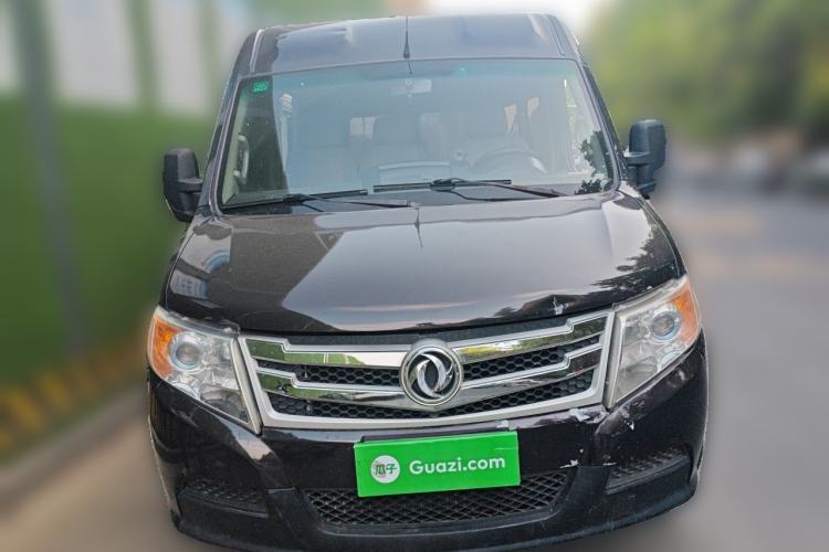 Used Dongfeng Yufeng 2021 2.3T V9 Logistics Vehicle Short Wheelbase Mid-Roof Design 5-9 Seater China V Emission Standard WP2.3 Front