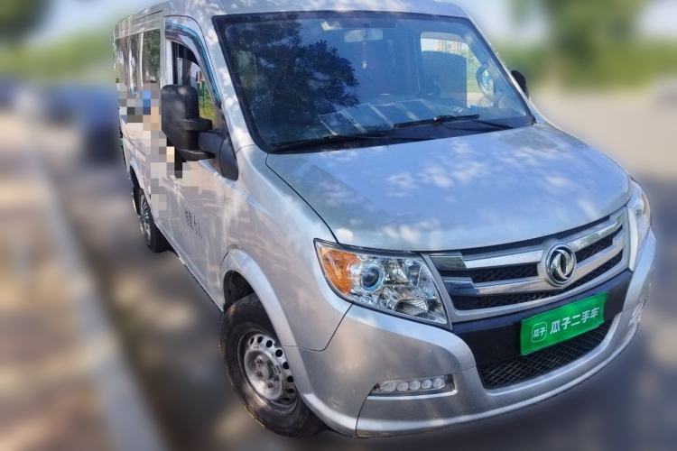 Used Dongfeng Yufeng 2021 2.0T Power King Front-Drive Logistics Van Short Wheelbase Low Roof 5-9 Seater China VI Emission Standard ZD20 Front Right 45 Deg