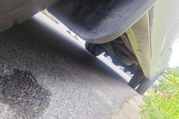 Used Dongfeng Yufeng  Chassis Front Left