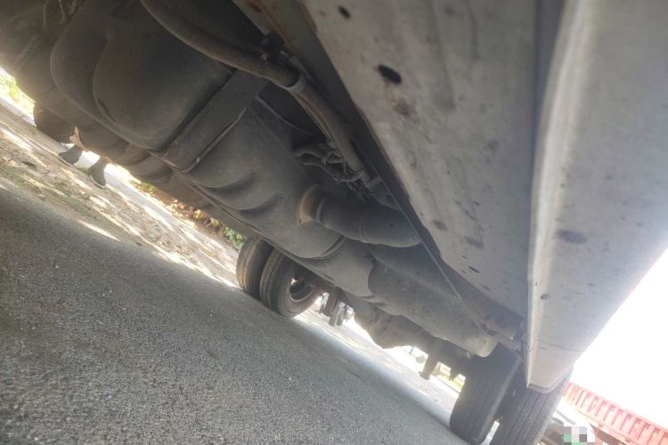 Used Dongfeng Yufeng  Chassis Front Left