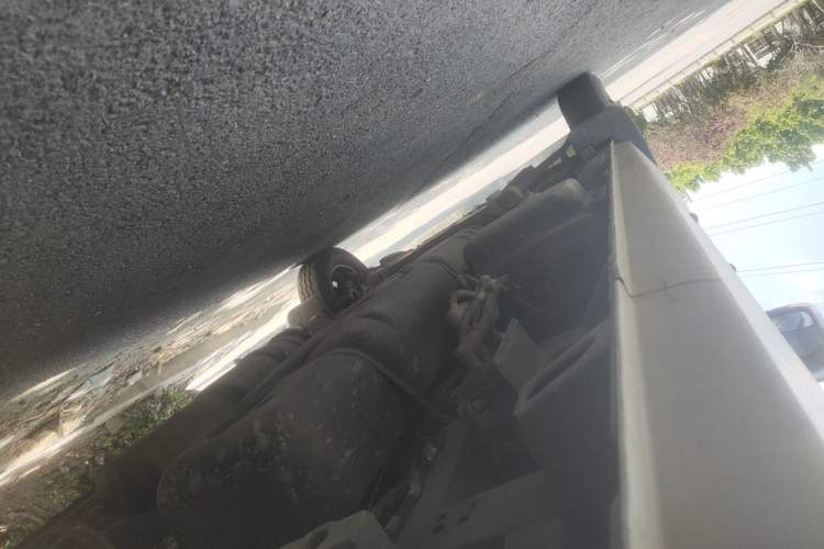 Used Dongfeng Yufeng  Chassis Rear Left