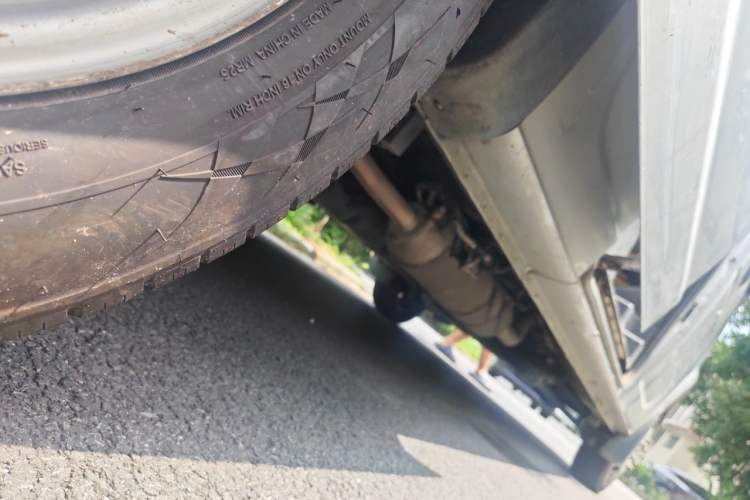 Used Dongfeng Yufeng  Chassis Rear Right