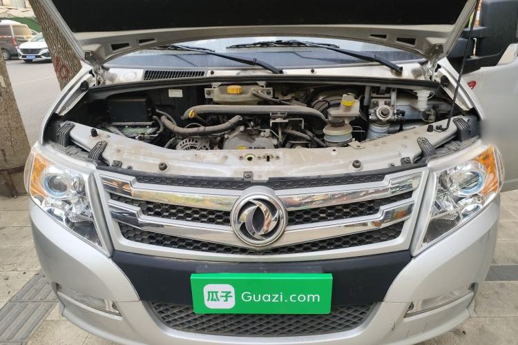 Used Dongfeng Yufeng 2021 2.4T Rear-Drive Van Long Wheelbase High Roof Dual Rear Tires 3-Seater China VI Emission Standard YCY24140-60 Engine Bay