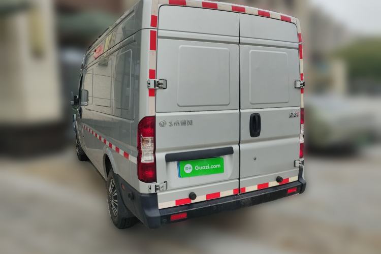 Used Dongfeng Yufeng 2021 2.3T Power King Front-Drive Van Long Wheelbase Mid-Roof 3-Seater China VI Standard M9T Exterior 3