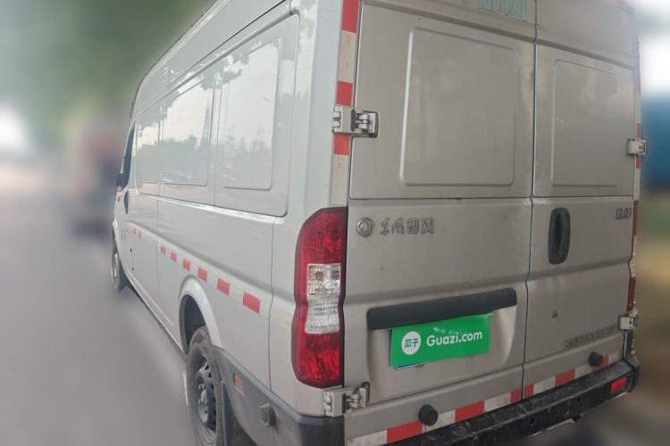 Used Dongfeng Yufeng 2021 2.0T Value Edition Van Long Wheelbase Mid-Roof 3-Seater China VI Standard D20 Exterior 3
