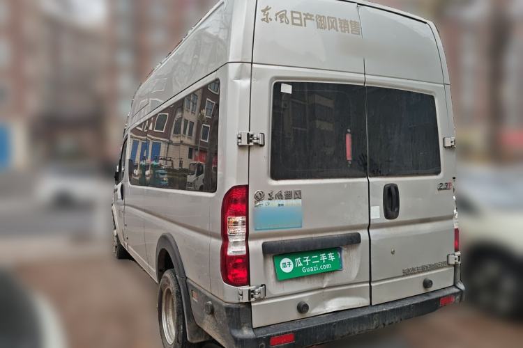 Used Dongfeng Yufeng 2021 2.3T Power King Rear-Drive Logistics Vehicle Long Wheelbase High Roof Dual Rear Tires 6–9 Seats China VI Standard M9T Exterior 3