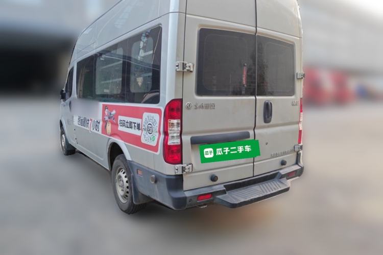 Used Dongfeng Yufeng 2021 2.0T Power King Front-Drive Logistics Vehicle Long Wheelbase High Roof 6-9 Seats China VI ZD20 Exterior 3