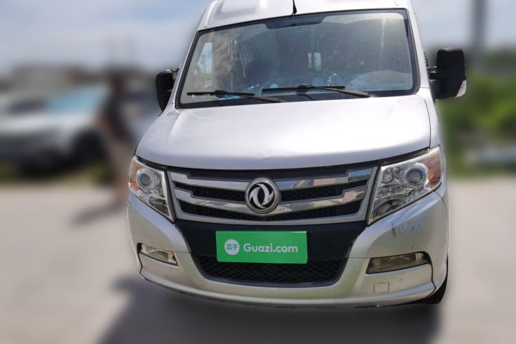 Used Dongfeng Yufeng 2021 2.3T V9 Logistics Vehicle Long Wheelbase Mid-Roof Design 6-9 Seats China V Emission Standard WP2.3 Front