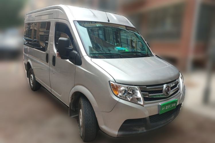 Used Dongfeng Yufeng 2021 2.3T V9 Logistics Vehicle Short Wheelbase Low Roof 5-9 Seater China V Emission Standard WP2.3 Front Right 45 Deg