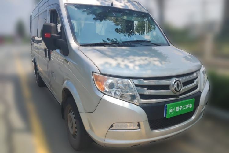 Used Dongfeng Yufeng 2021 2.0T Value-Added Logistics Vehicle Long Wheelbase Mid-Roof Design 6–9 Seats China VI Standard D20 Front Right 45 Deg