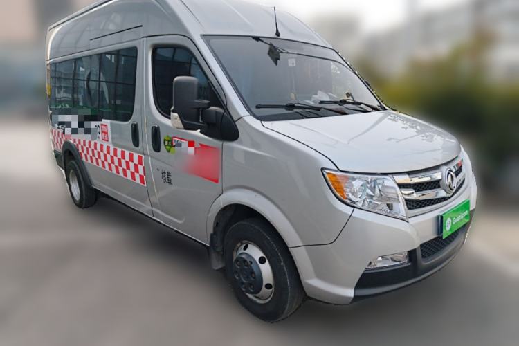 Used Dongfeng Yufeng 2021 2.4T Rear-Drive Logistics Vehicle Long Wheelbase High Roof Dual Rear Tires 6–9 Seats China VI Emission Standard YCY24140-60 Front Right 45 Deg