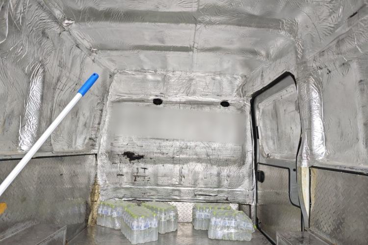 Used Dongfeng Yufeng 2021 2.3T Power King Front-Drive Van Short Wheelbase Mid-Roof 3-Seater China VI Standard M9T Headliner