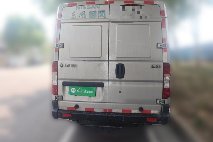 Used Dongfeng Yufeng 2021 2.0T Value Edition Van Long Wheelbase Mid-Roof 3-Seater China VI Standard D20 Rear