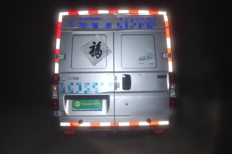 Used Dongfeng Yufeng 2021 2.3T Power King Front-Drive Van Long Wheelbase Mid-Roof 3-Seater China VI Standard M9T Rear