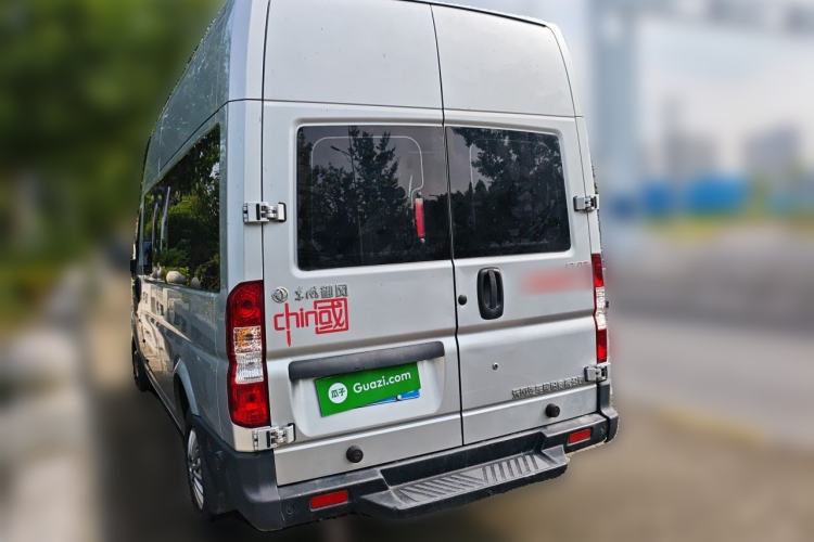 Used Dongfeng Yufeng 2021 2.0T Power King Front-Drive Logistics Vehicle Long Wheelbase High Roof 6-9 Seats China VI ZD20 Rear Left 45 Deg
