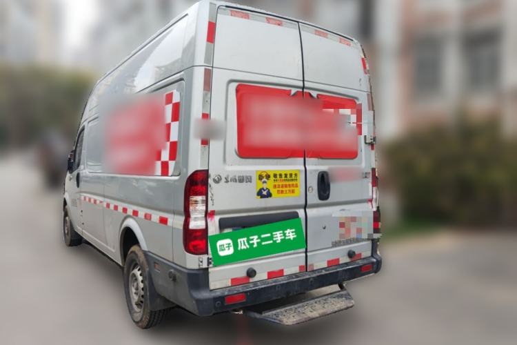 Used Dongfeng Yufeng 2021 2.0T Value Edition Van Long Wheelbase High Roof 3-Seater China VI Standard D20 Rear Left 45 Deg