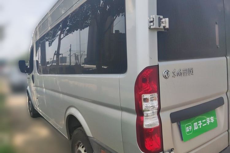 Used Dongfeng Yufeng 2021 2.0T Value-Added Logistics Vehicle Long Wheelbase Mid-Roof Design 6–9 Seats China VI Standard D20 Rear Left 45 Deg
