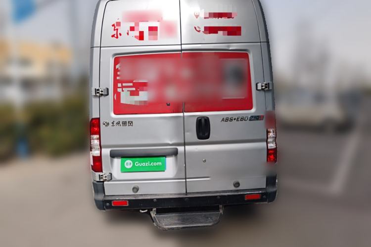 Used Dongfeng Yufeng 2021 2.4T Rear-Drive Logistics Vehicle Long Wheelbase High Roof Dual Rear Tires 6–9 Seats China VI Emission Standard YCY24140-60 Rear